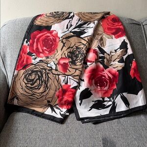 Mia Reis Floral Multicolored Large Scarf